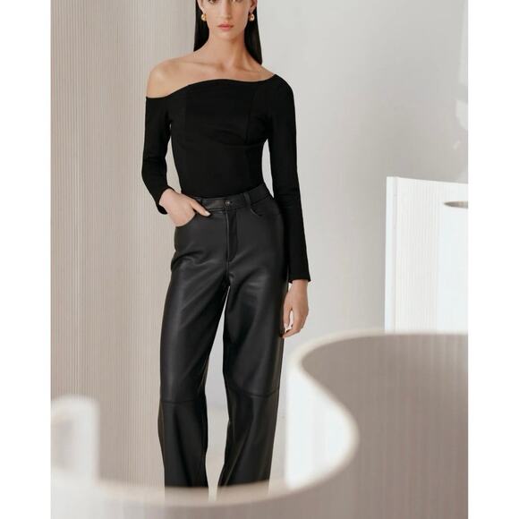 NWOT Marcella Sylvan One-Shoulder Top in Black SZ L - Picture 2 of 8